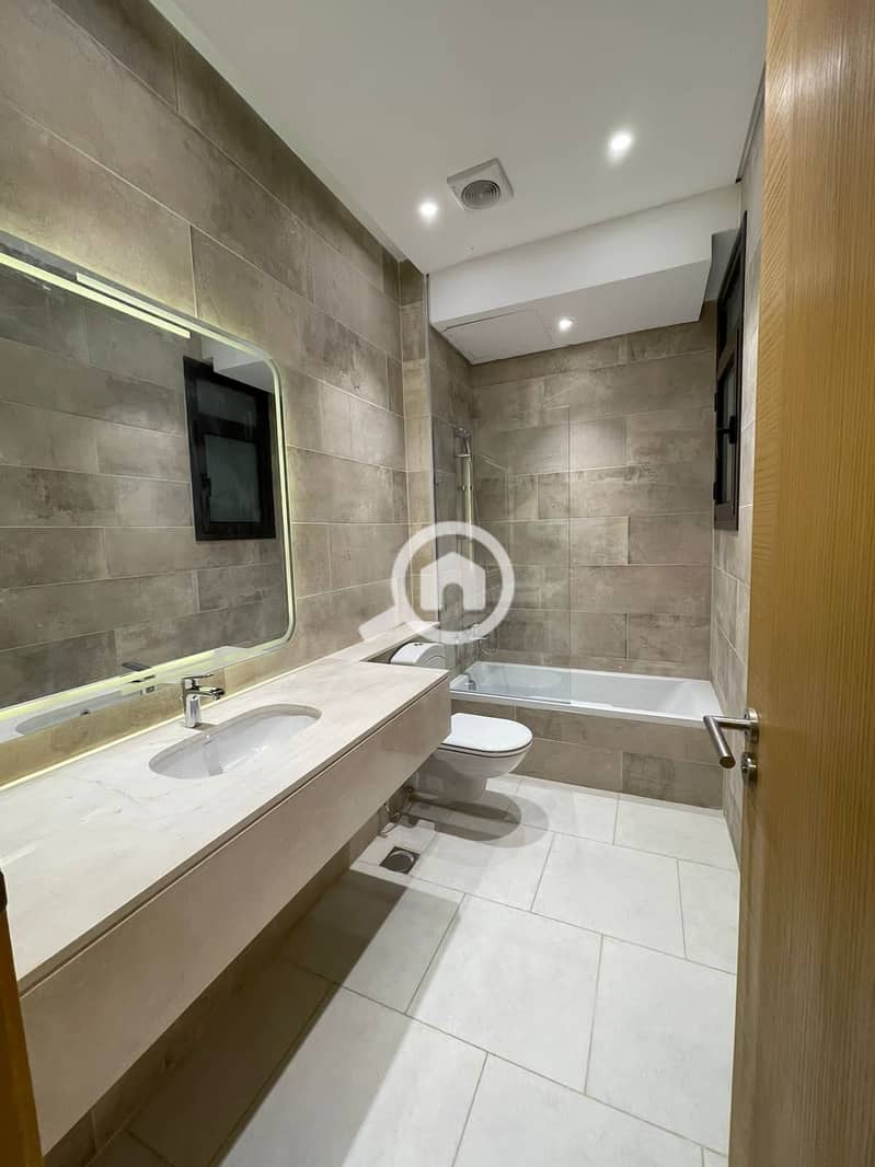 6 WhatsApp Image 2025-10-13 at 2.05. 57 PM. jpeg