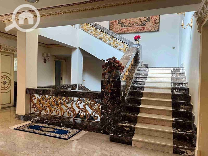 2 FB_IMG_1762623332096. jpg