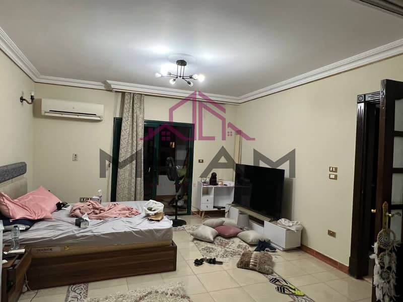 8 photo_5794055146420505762_y. jpg