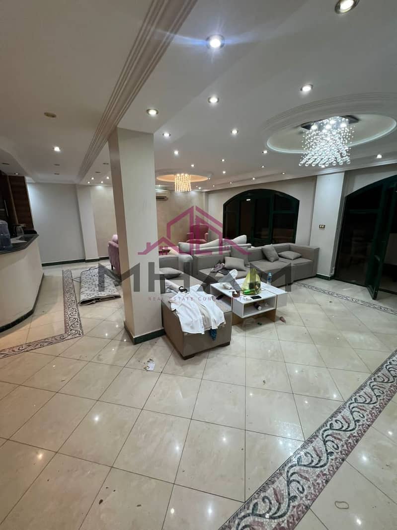 9 photo_5794055146420505764_y. jpg