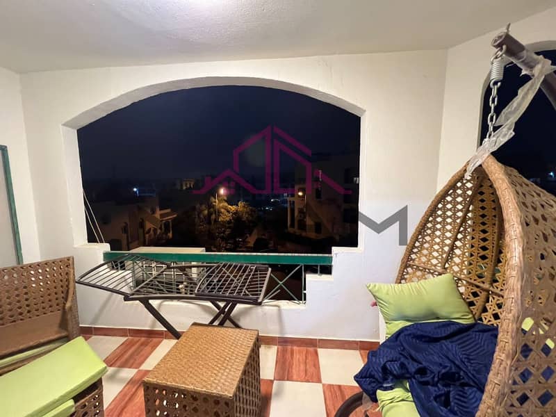 10 photo_5794055146420505765_y. jpg