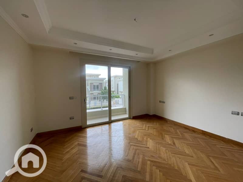 21 e664c6ee-4b57-4b70-98d2-21518b08792e. jpg