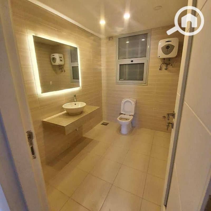 5 WhatsApp Image 2025-10-12 at 3.00. 09 PM (4). jpeg