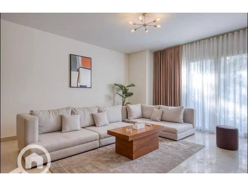 5 7c892459-daab-4594-a7b2-36e378ae9f4b. jpg