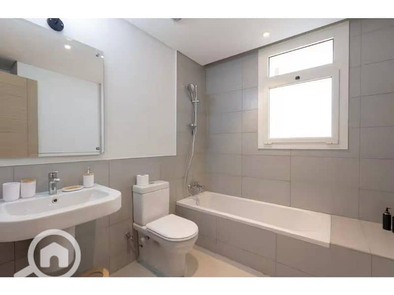 10 7eab12e4-d1ac-4300-a1be-10314cb945b7. jpg