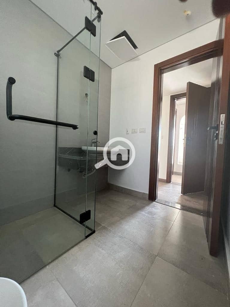 4 WhatsApp Image 2025-10-12 at 3.00. 08 PM (4). jpeg