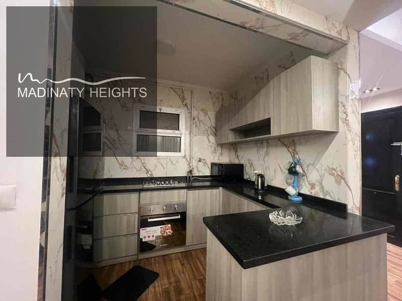 9 904c63b4-b9f8-4304-b963-bd81f9853c88. jpg