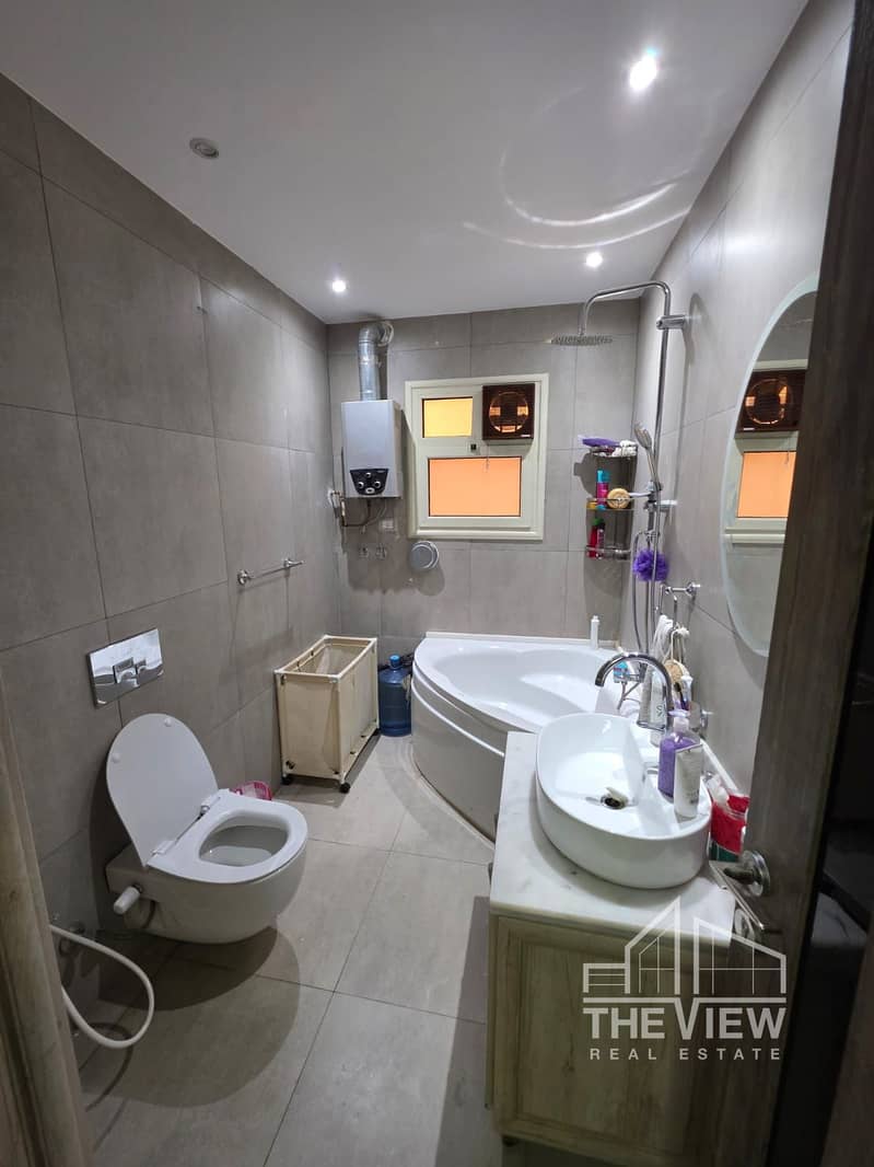 3 WhatsApp Image 2025-10-25 at 21.24. 32_1d790f18. jpg