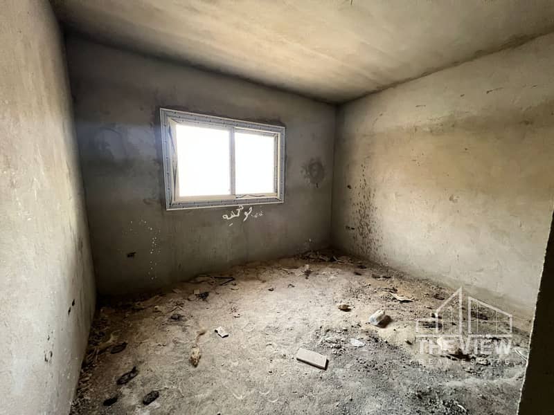 8 WhatsApp Image 2025-11-03 at 15.00. 33_3091d53f - Copy. jpg