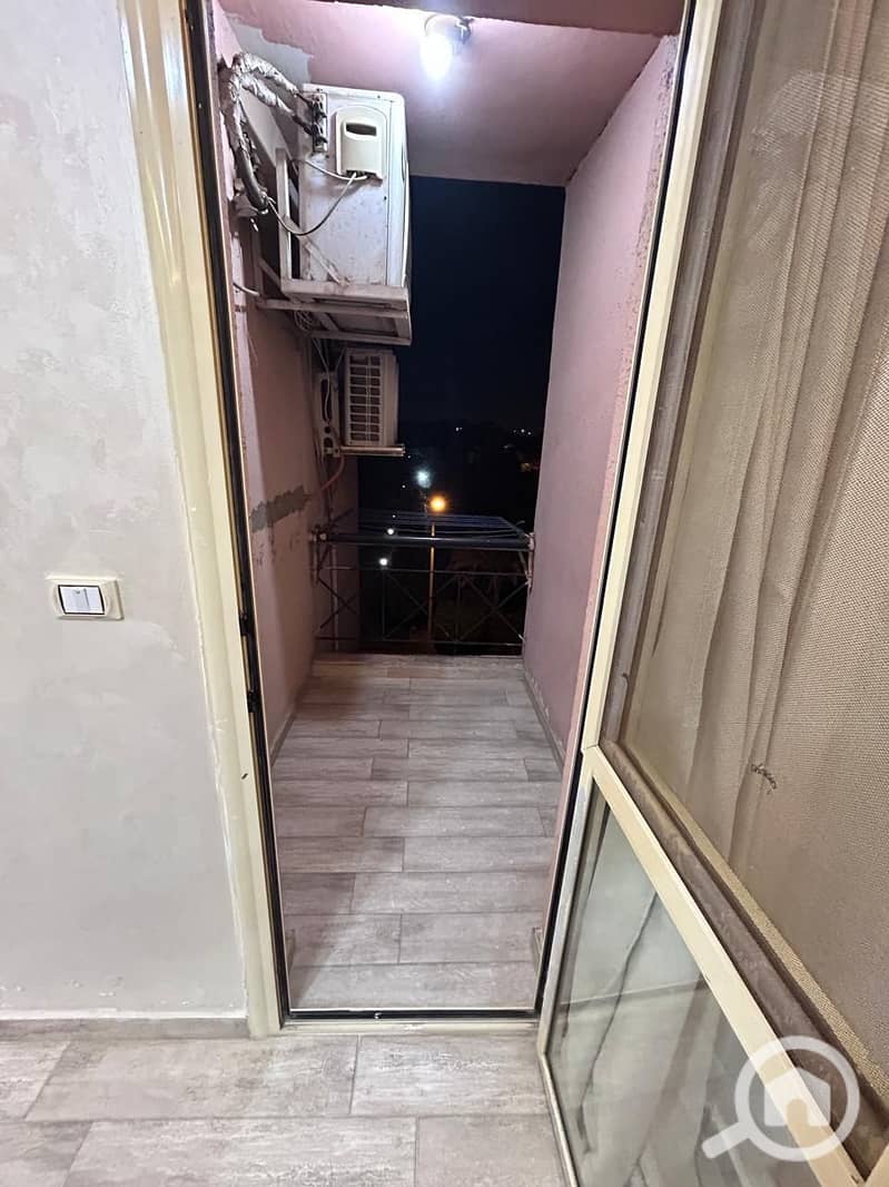 10 aa1266d7-c5b1-4bad-987c-c6828c579302. jpeg