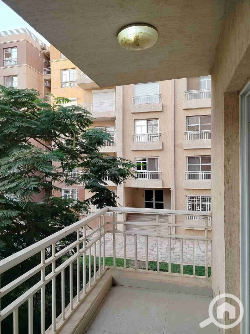 4 FB_IMG_1762622179152. jpg