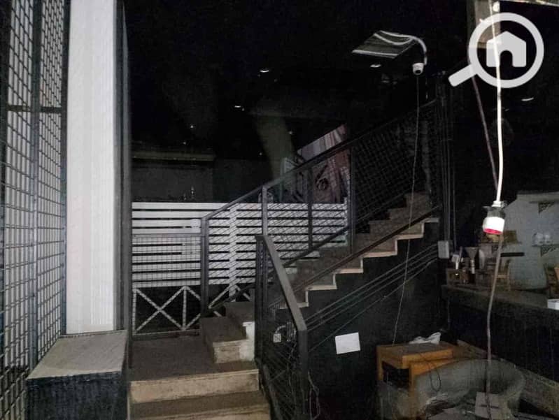 4 d7d380fb-0cc3-46d8-be9f-e9f36898af85. jpg