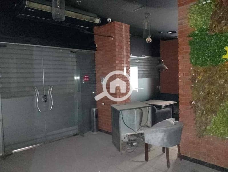 7 0bb518ec-ed56-4a46-b5b3-45a5c9073aa0. jpg