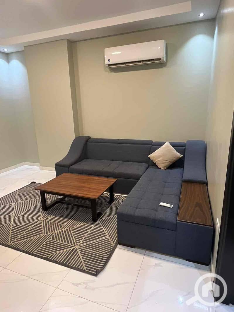 2 23af603d-a574-46c0-9078-f3d8d0bc6920. jpg