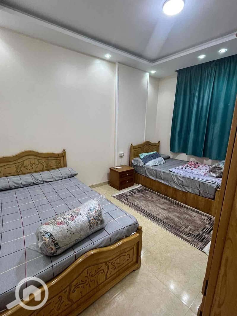 2 ff5ca77e-2a42-44d5-9c10-183ea9ab08bd. jpg