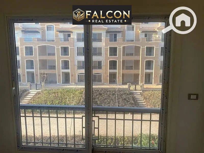 9 32886245-800x600. jpg