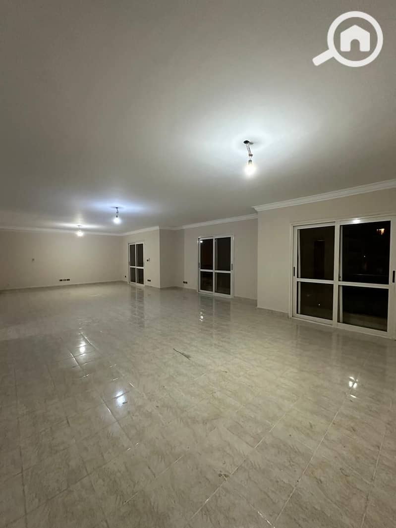 2 49de0833-6e05-4c92-a77d-1d863b192402. jpeg