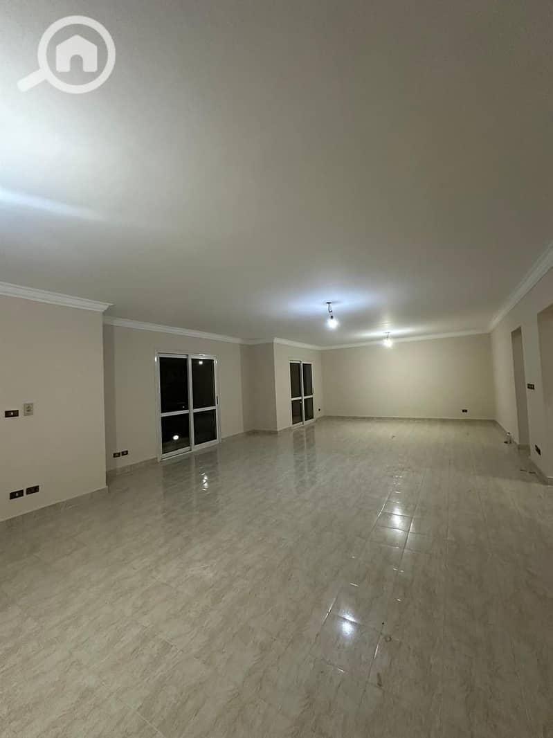 3 1cee8f19-8c64-4162-a9cc-90444c85d933. jpeg