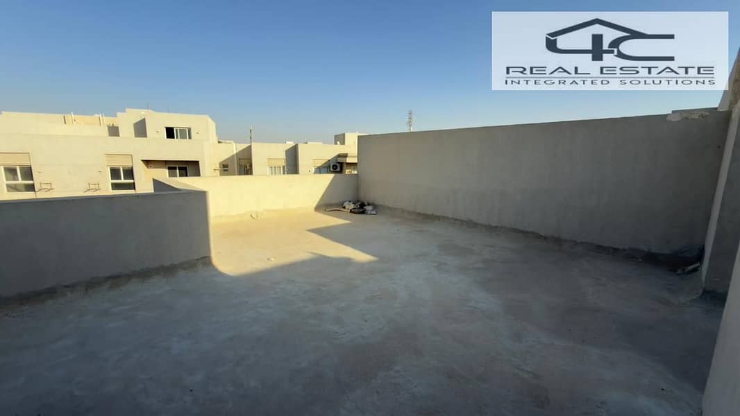 4 WhatsApp Image 2025-11-07 at 01.47. 31. jpeg