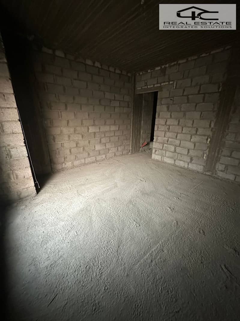 8 WhatsApp Image 2025-11-07 at 01.49. 07. jpeg