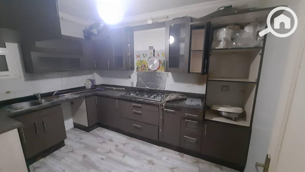 8 45b7a8d8-b18d-4e22-b097-d4911ab53f53. jpeg