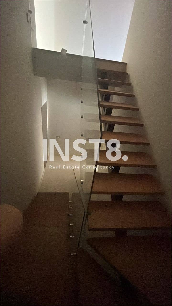 2 65afbbee-2bb6-4b83-a1d2-befa1ab6e868. jpeg