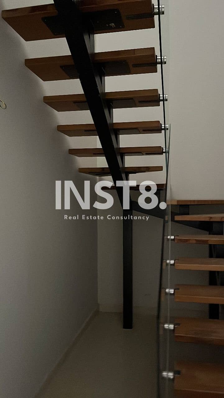 4 76a7a371-6ed9-4edc-84c5-e2cfdbb213de. jpeg