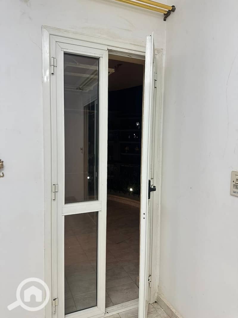 3 b888ef69-4d50-4a6c-a283-7293497c9dba. jpeg