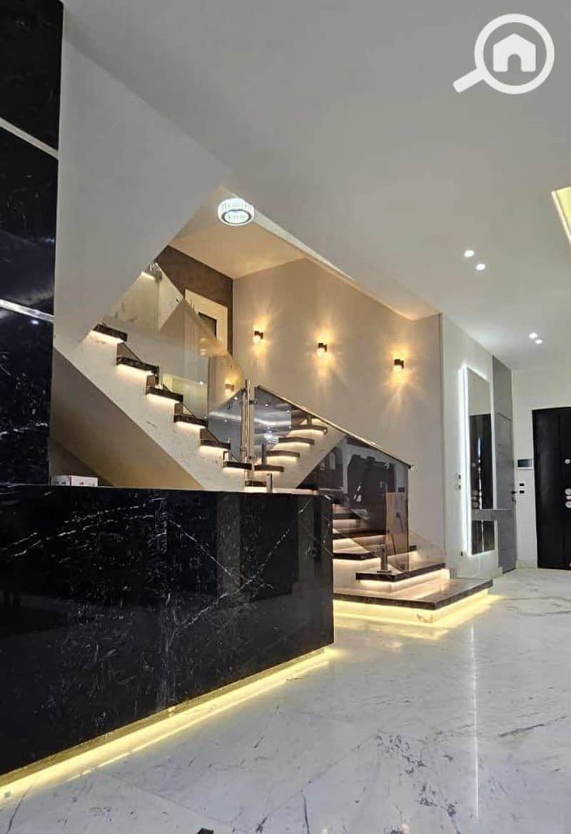 7 FB_IMG_1762452152205. jpg