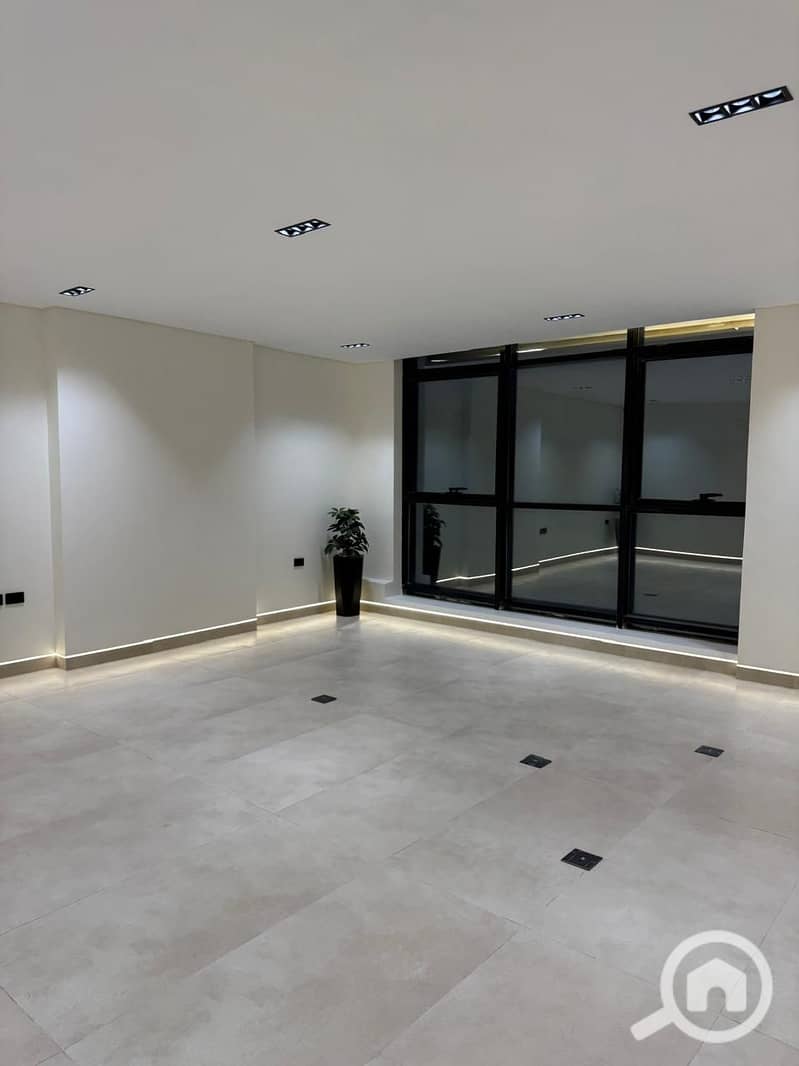 3 WhatsApp Image 2025-11-06 at 10.52. 06 PM. jpeg