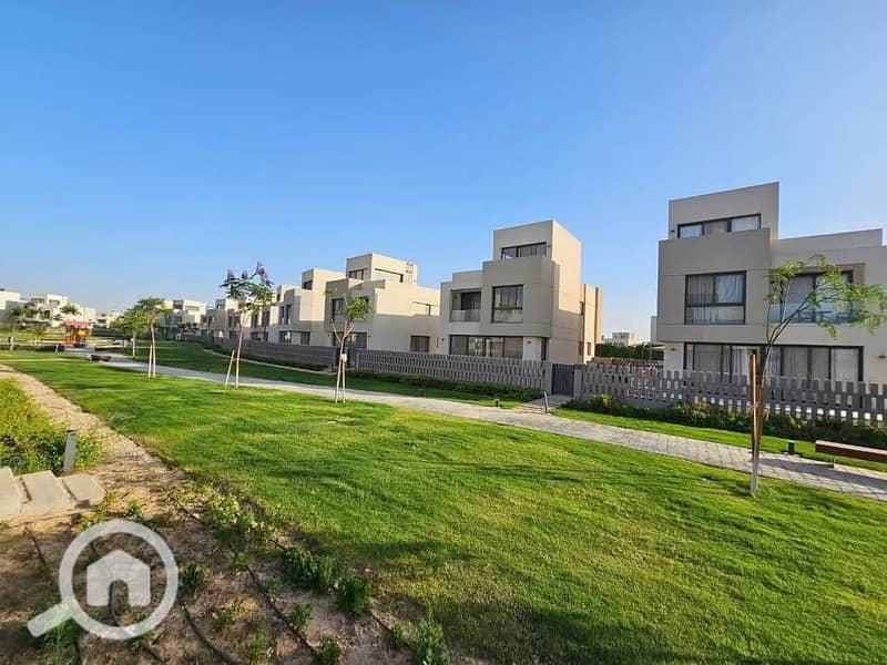 8 577874012_24484317691246074_4837935572043374296_n. jpg