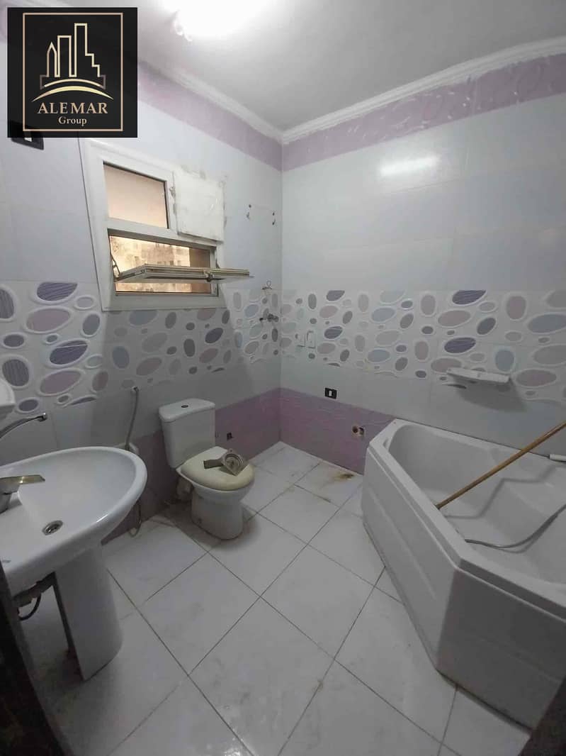 6 cc51c6c8-4c48-46c2-9af2-01ab3a489746. jpg