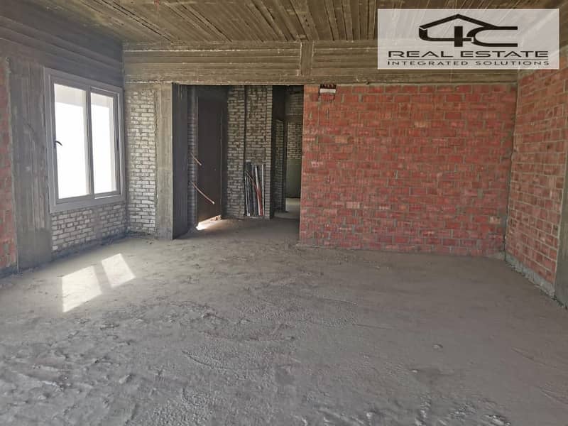 4 WhatsApp Image 2025-11-09 at 00.31. 21. jpeg