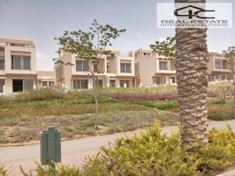 8 Untitledcccccc. jpg