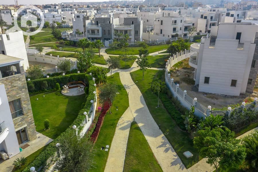 10 482009136_2577863509082955_2340429254556722548_n. jpg