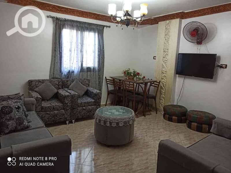 4 fc717b89-4bbf-46e3-8fc8-5373d8f08fdf. jpg