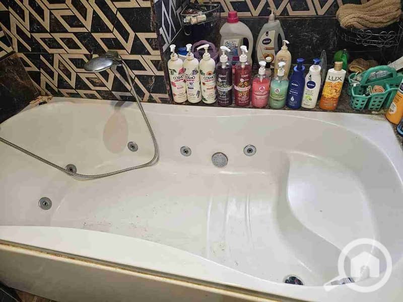 1000296268. jpg 1000296268. jpg