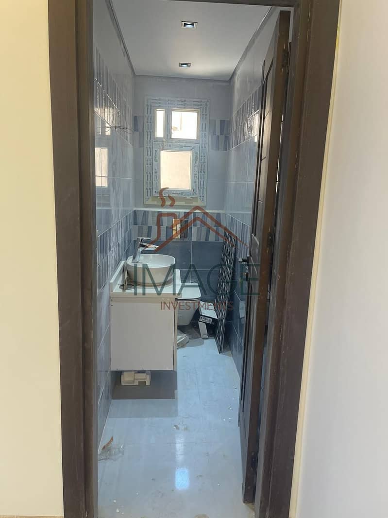 6 WhatsApp Image 2025-11-08 at 12.57. 23 PM (1). jpeg