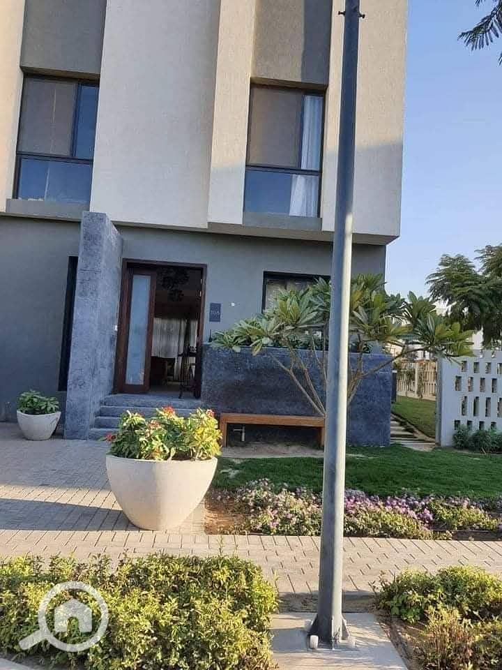 9 FB_IMG_1762661130574. jpg