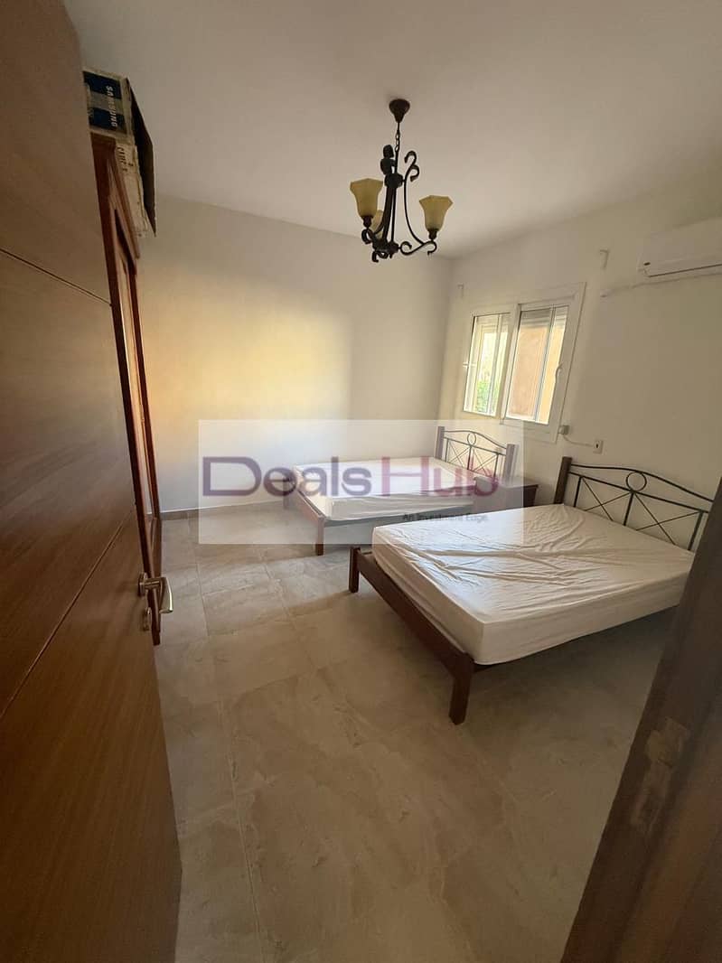 10 f5a9e06f-dd86-43f4-bc43-cf66d86f0742. jpg