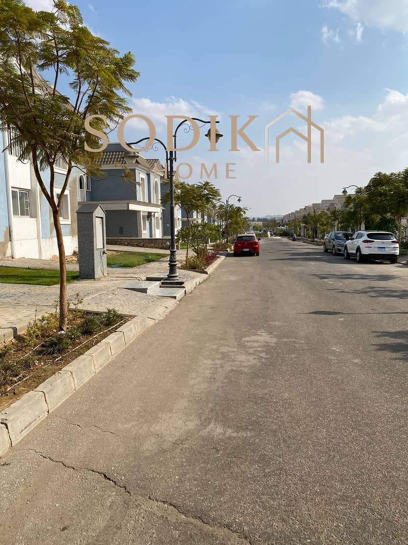 4 WhatsApp Image 2025-11-08 at 1.42. 01 PM. jpeg