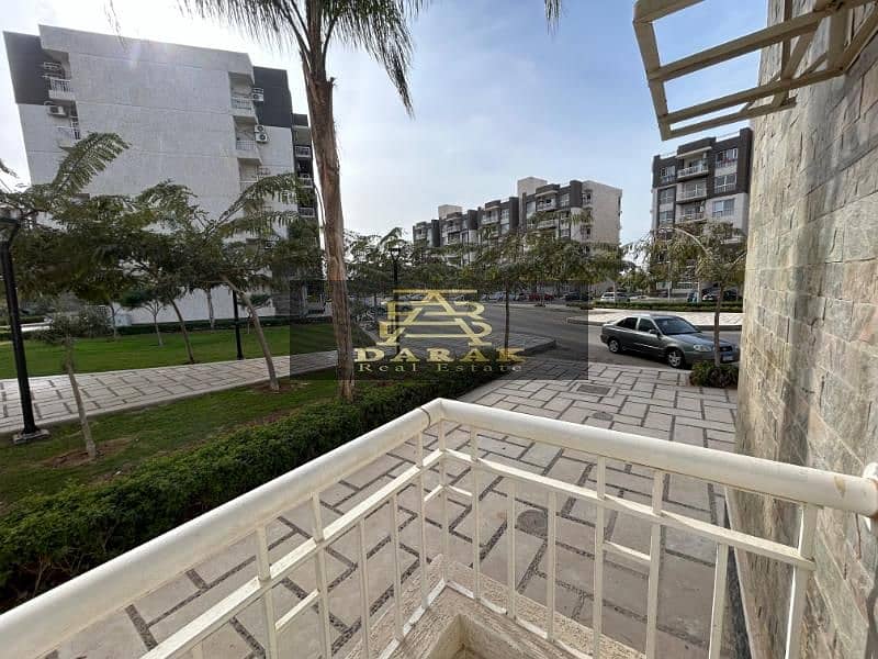 10 c3de699f-8540-438d-b680-b81b79936053. jpg