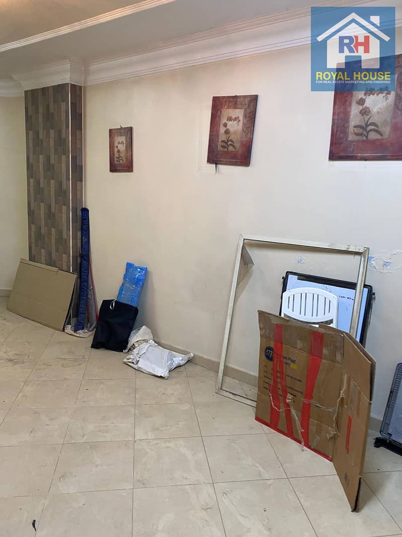 9 c6d4150c-73b4-4dc4-b6d0-ef97f7de3007. jpeg