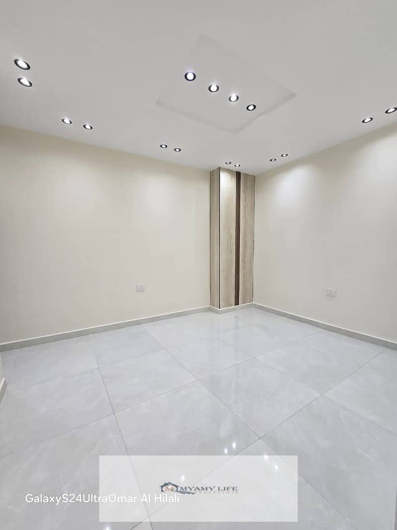 8 WhatsApp Image 2025-09-20 at 10.09. 17 AM (1). jpeg