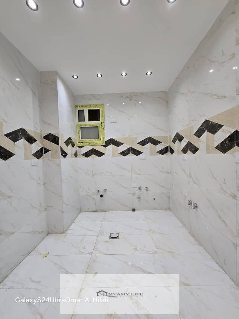 16 WhatsApp Image 2025-09-20 at 10.09. 19 AM. jpeg