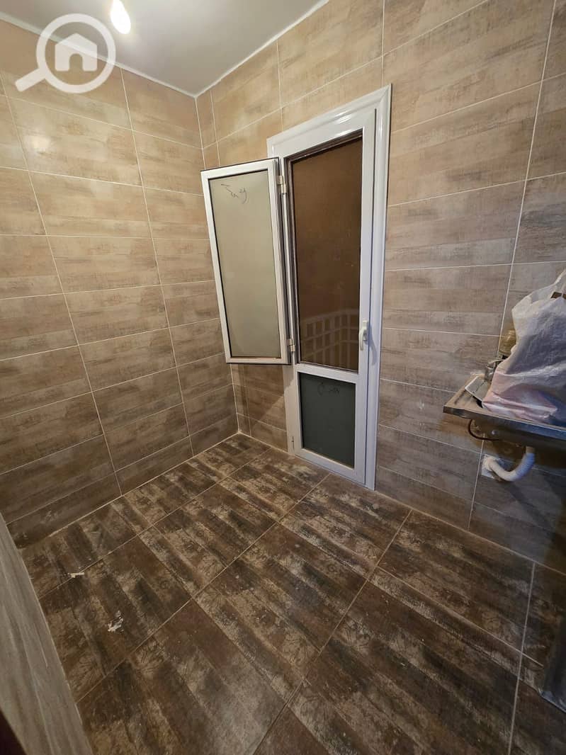 8 WhatsApp Image 2025-11-09 at 10.26. 51 AM (1). jpeg