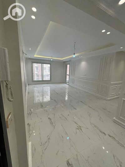 فلیٹ 3 غرف نوم للبيع في العبور، القاهرة - 2b0a0aa9-4e7c-4d4a-9e61-22c75ec384a4. jpg