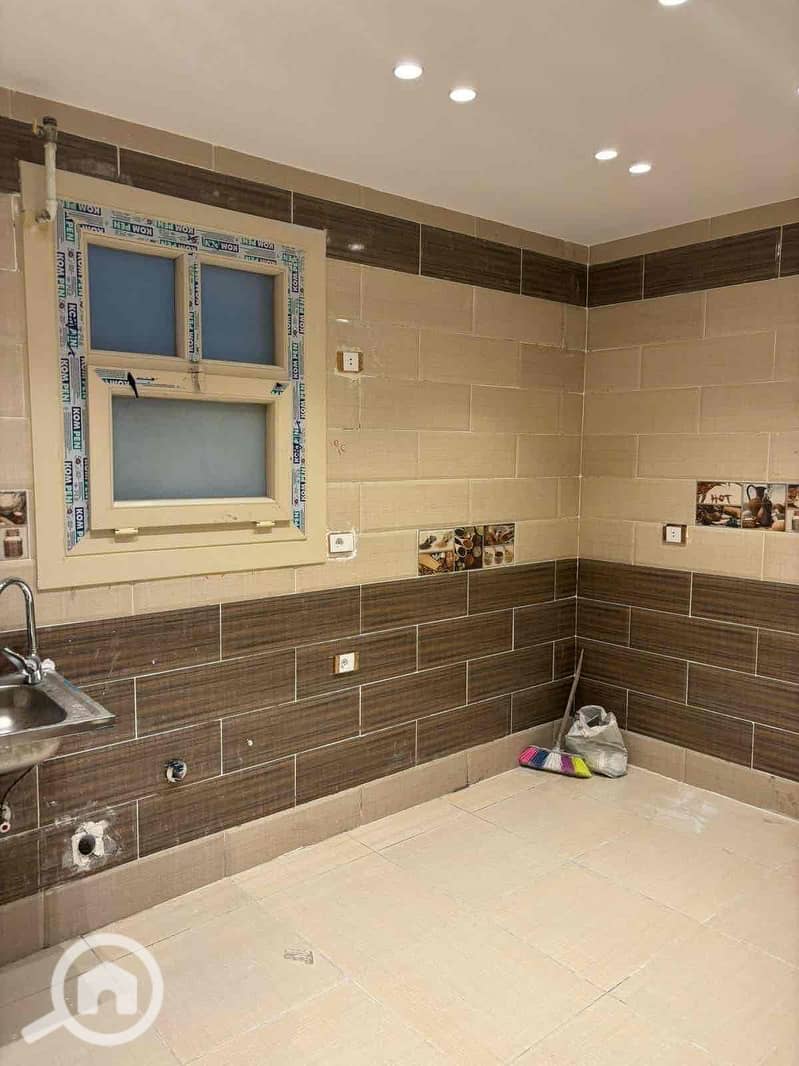 8 7e726fee-b65f-4a2f-bb12-e071e06970e6. jpg