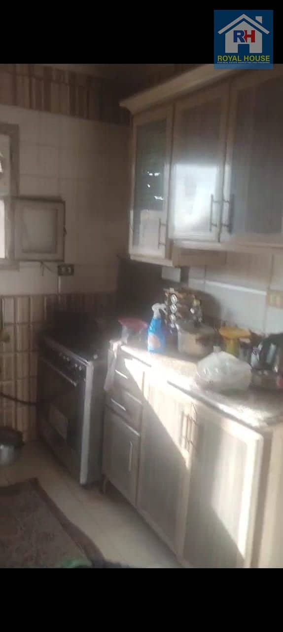 5 003a15bc-7f6f-4b45-bd31-a433875c4ca9. jpeg