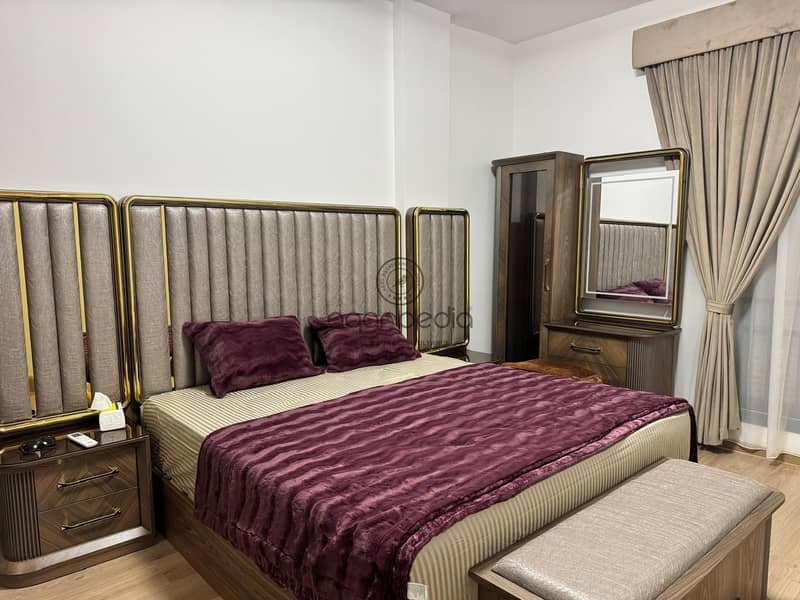 6 018048b9-b525-4188-86eb-a1e880755ad4. jpeg